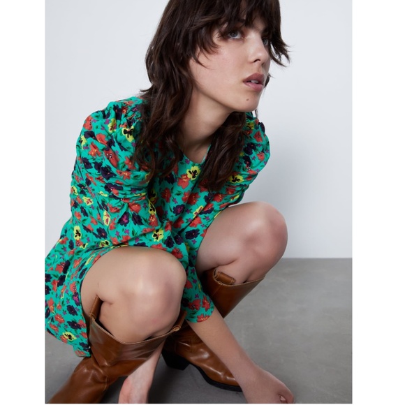☘️ Zara Multicolored Floral Print Dress ☘️ - Picture 5 of 10